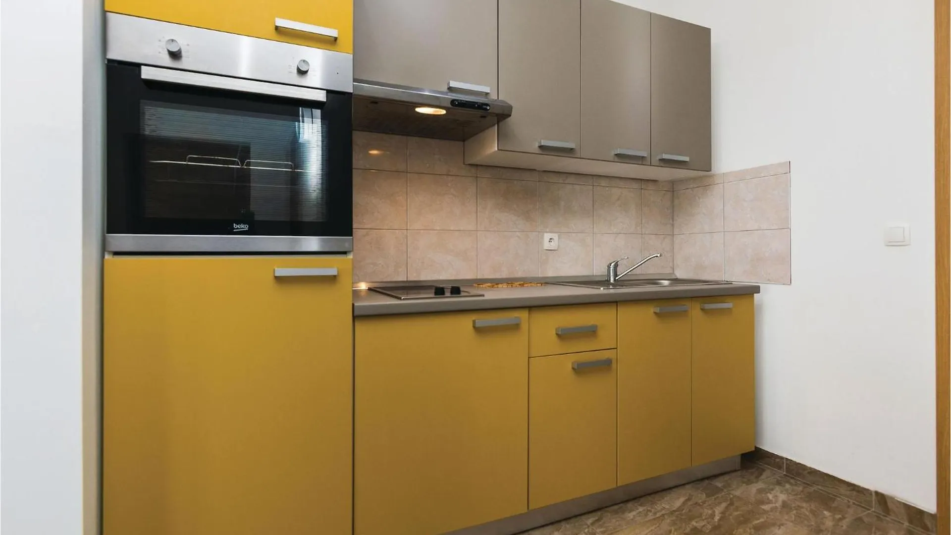 2 Bedroom Gorgeous Apartment In Vir Croatia