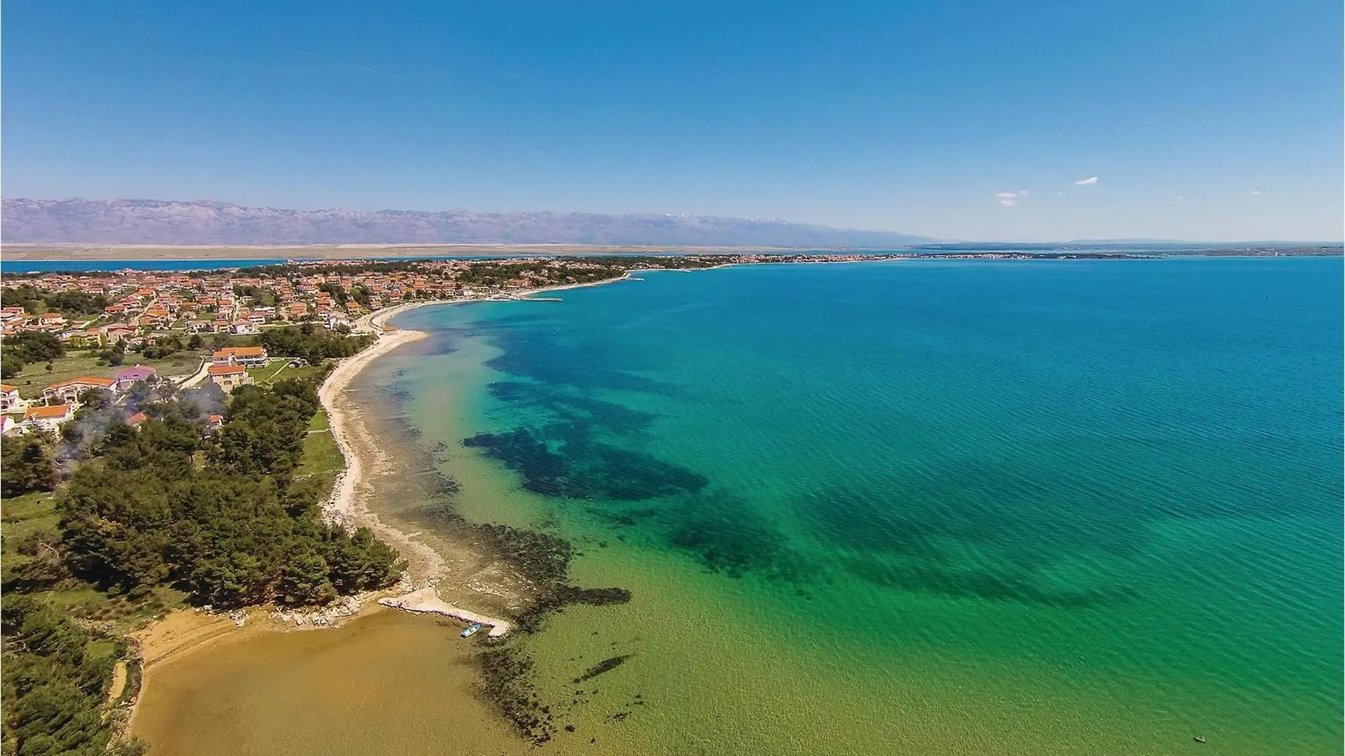 2 Bedroom Gorgeous Apartment In Vir Croatia